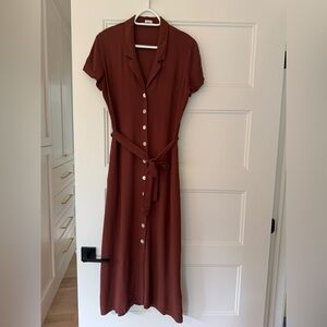 Aritzia button up dress with tie